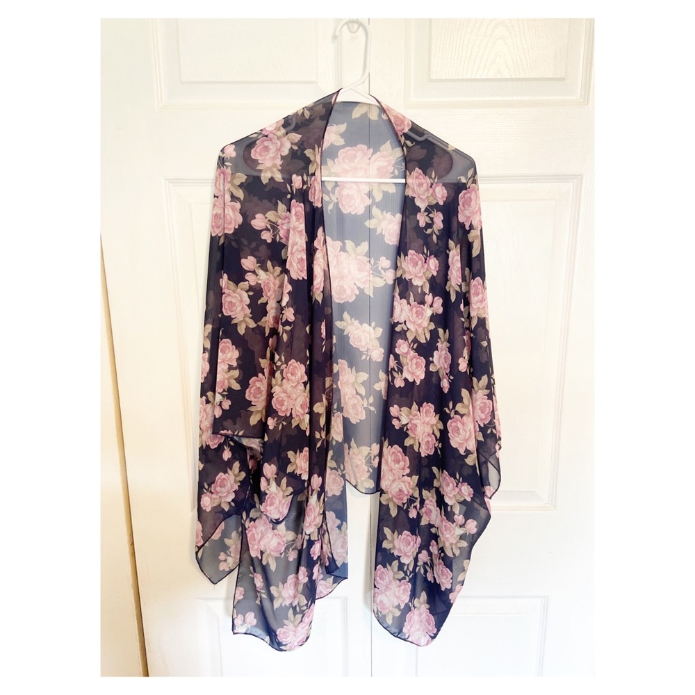 Kimono- navy blue with pink flowers